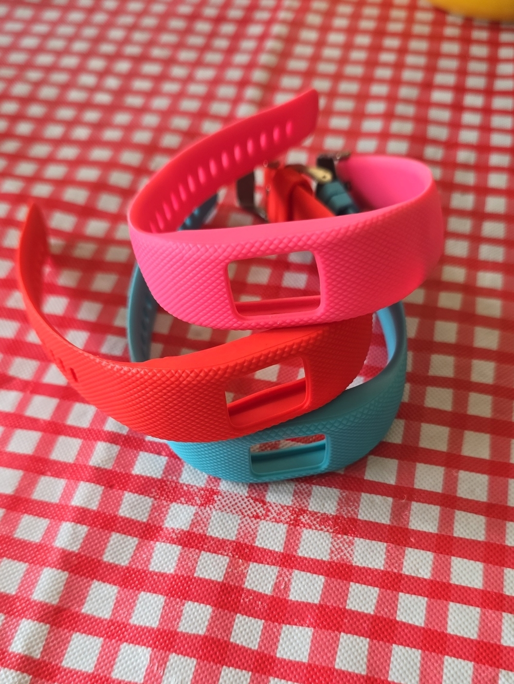 NEW Vivofit 4 Bands, 3 Pack